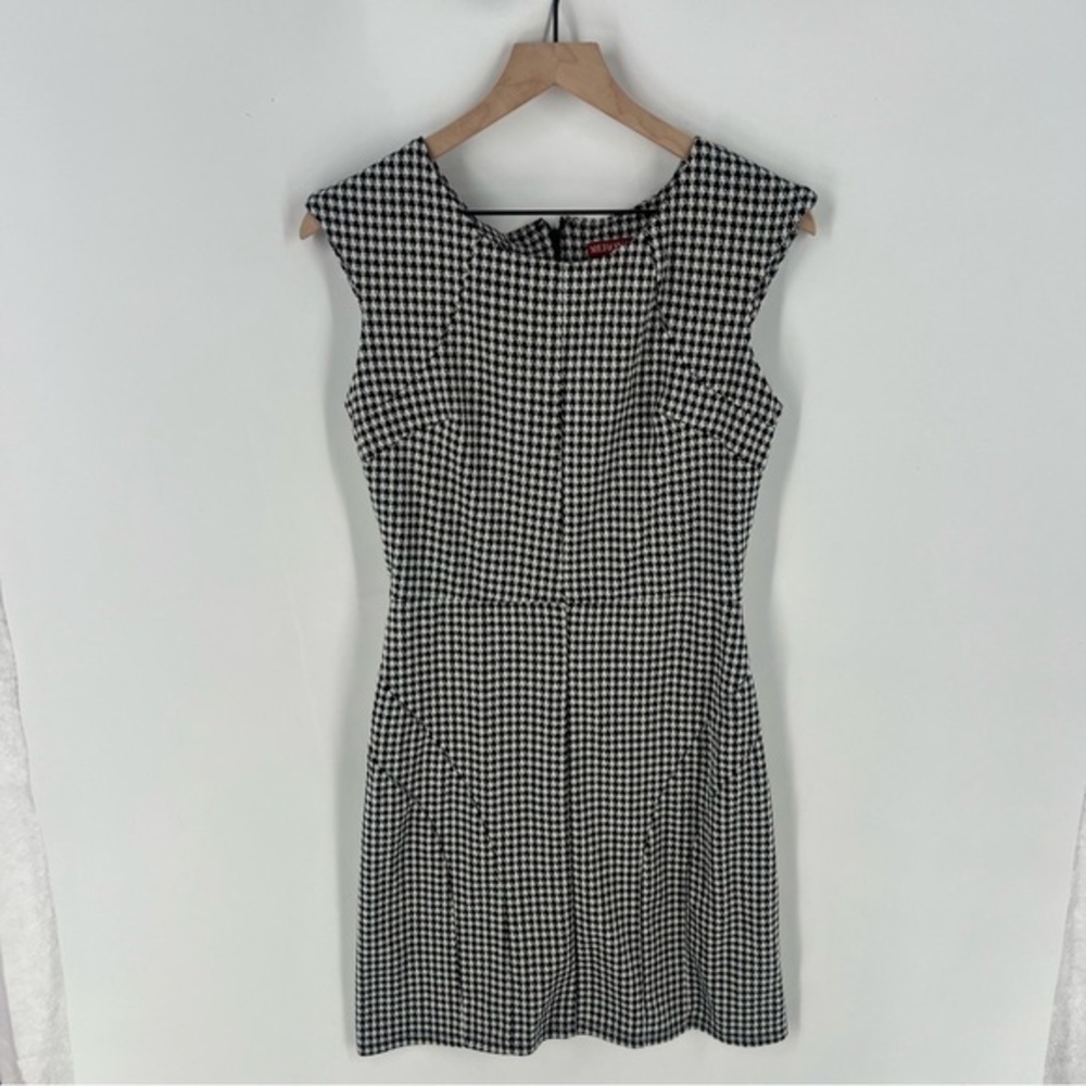 Merona Womens Size M Houndstooth Print Stretch Cap Sleeve Sheath Dress